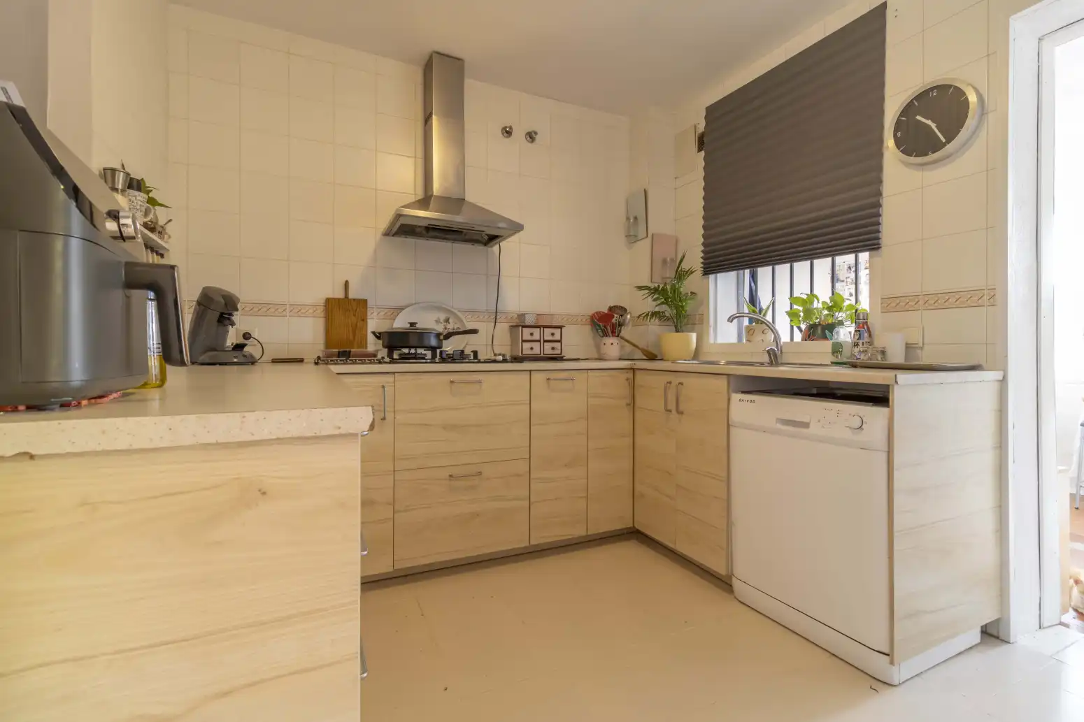 Kitchen of Houses for sale in Bormujos  with Air Conditioner, Terrace and Storage room