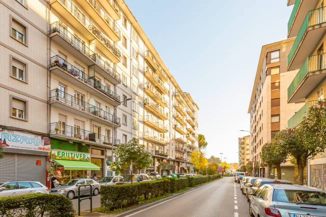 Piso en Alquiler en Burlada-Burlata - CALLE MAYOR, 12 en Villava / Atarrabia