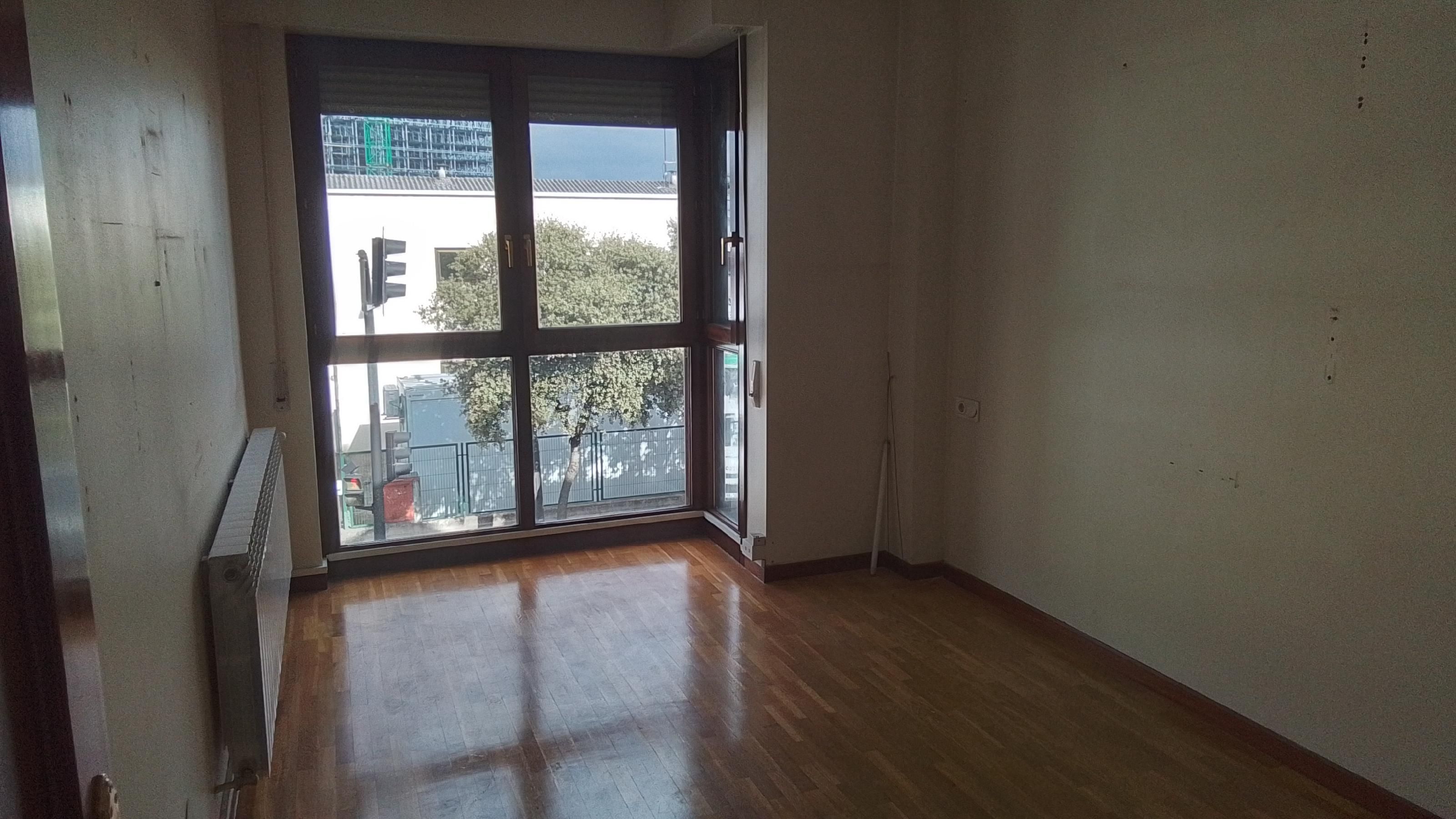 Bedroom of Single-family semi-detached for sale in Vitoria - Gasteiz  with Heating, Parquet flooring and Storage room