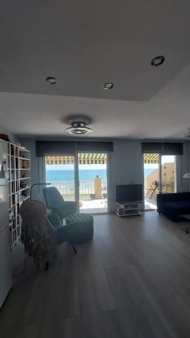 Sala de estar de Dúplex de alquiler en La Manga del Mar Menor con Aire acondicionado, Terraza y Amueblado
