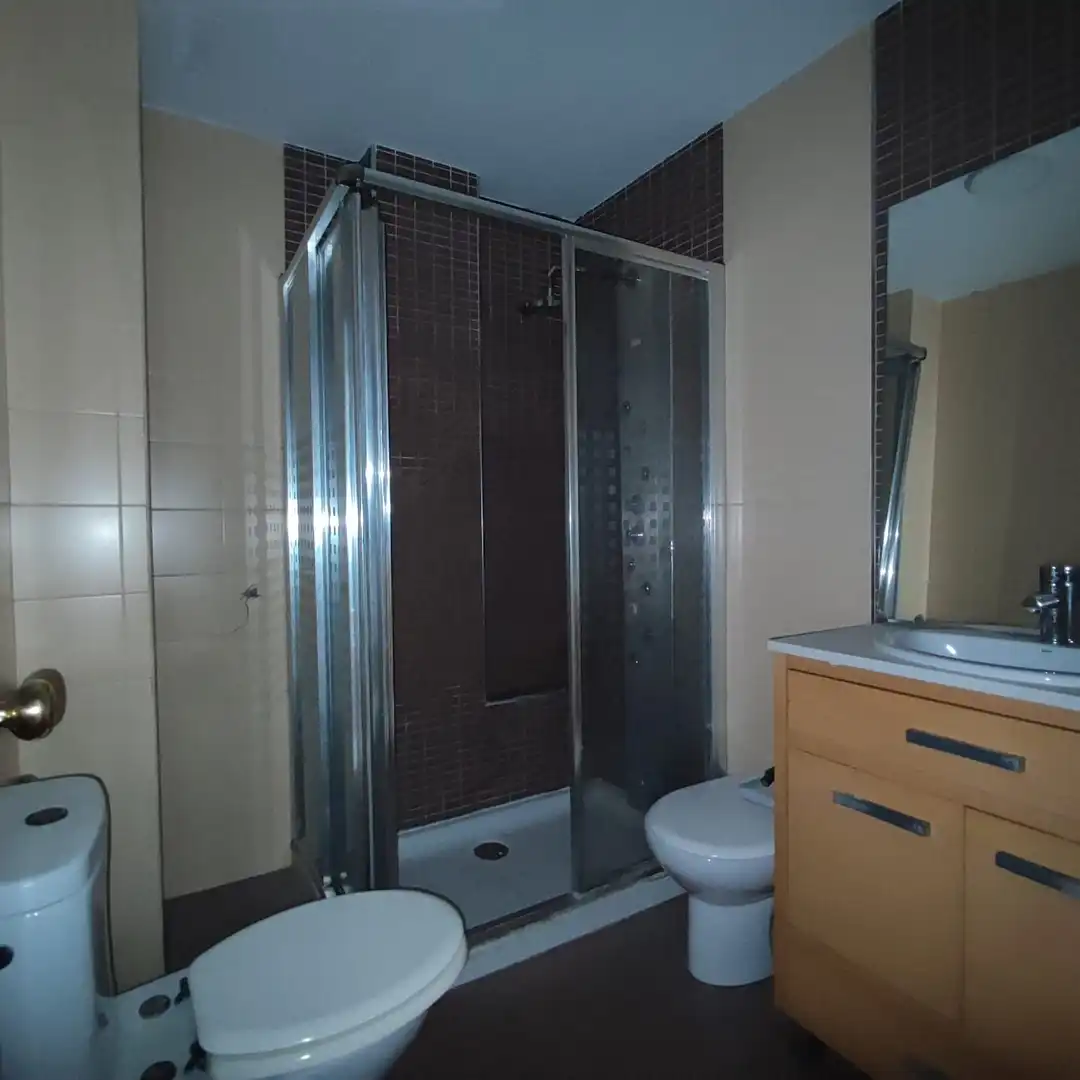 Baño de Piso en venta en Córdoba con Aire acondicionado, Trastero y Piscina comunitaria