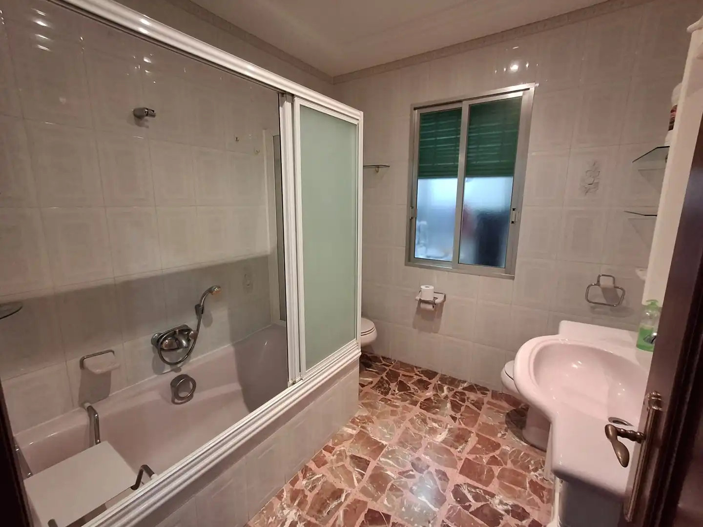 Baño de Casa o chalet en venta en Alcázar de San Juan con Aire acondicionado, Calefacción y Terraza