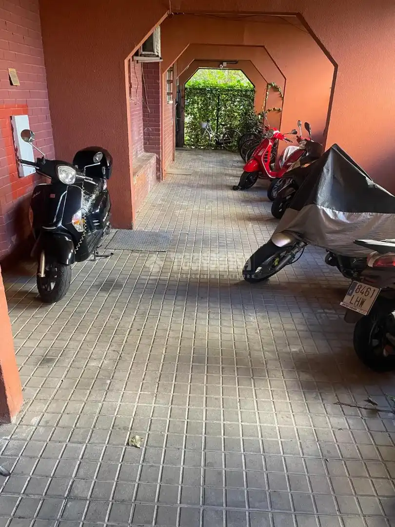 Parking of Flat for sale in Sevilla  with Air Conditioner and Terrace