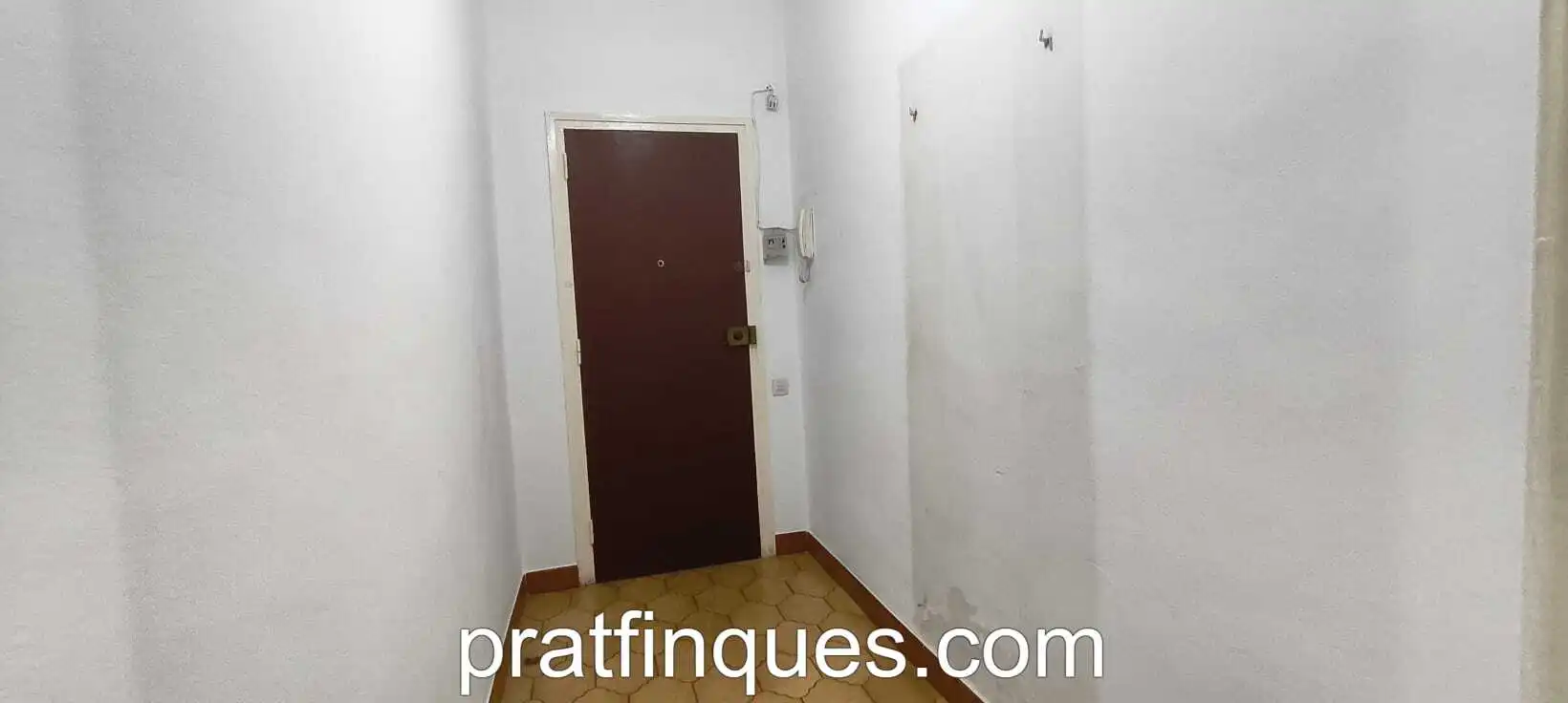 Flat for sale in Sagnier - Plaça de Catalunya
