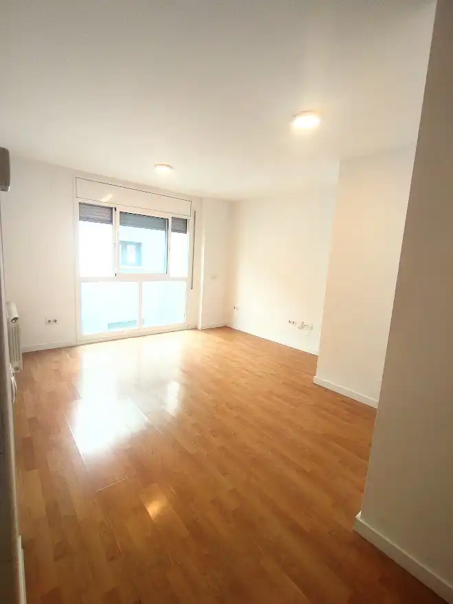 Duplexes for rent in Carrer Correu Vell, Centre Històric