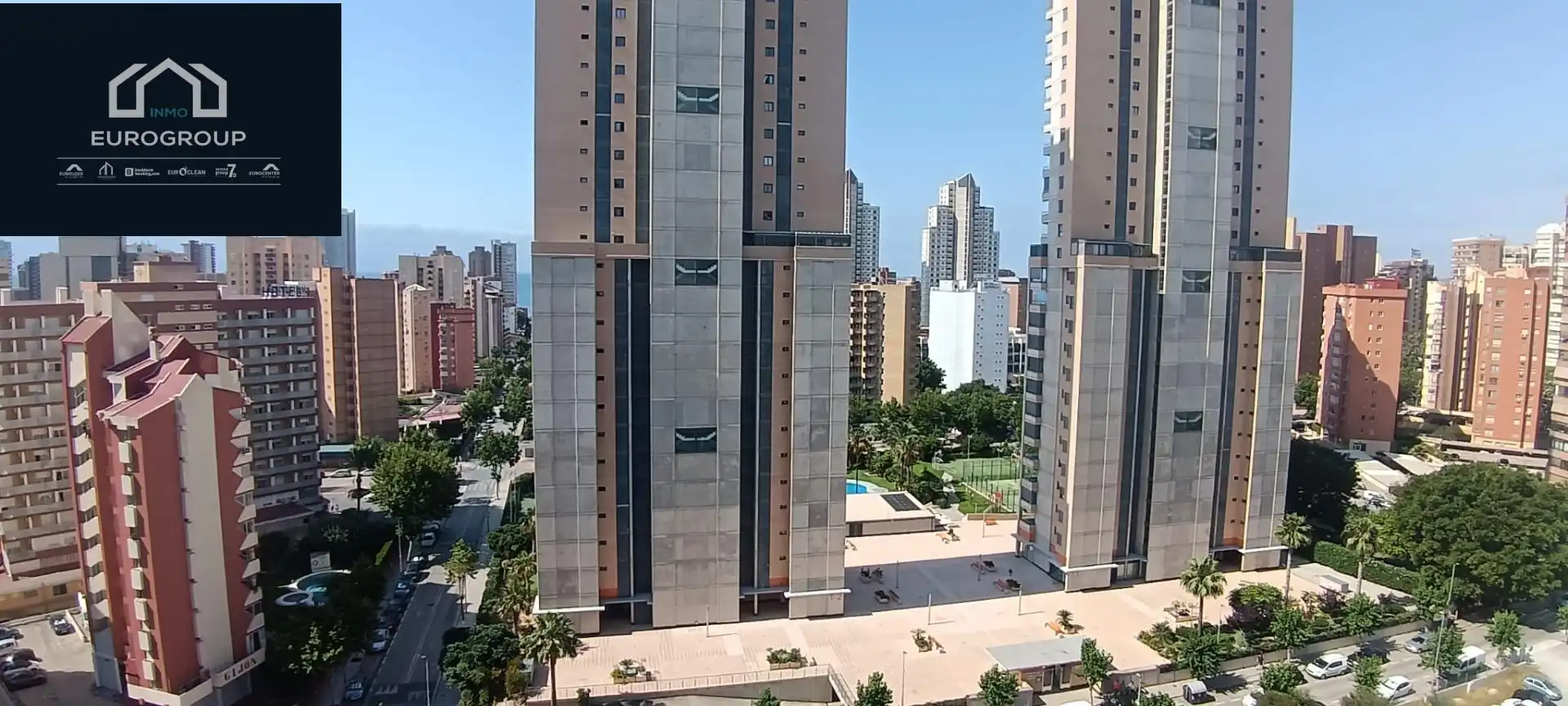 Appartement compact avec piscine à vendre à Levante Alto