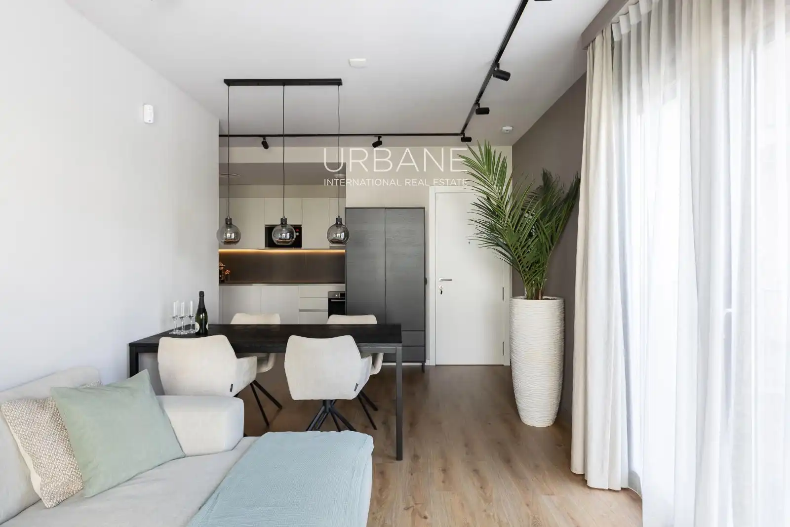 Wohnung zur Miete in de Ramon Turro, Diagonal Mar i el Front Marítim del Poblenou