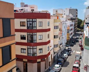Exterior view of Flat for sale in Las Palmas de Gran Canaria  with Balcony