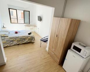 Bedroom of Flat to share in  Santa Cruz de Tenerife Capital  with Furnished