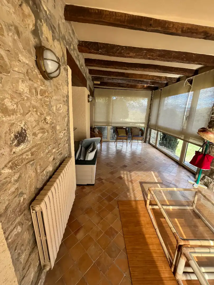 Finca rústica en venda en Sant Joan Les Fonts amb Aire condicionat, Calefacció i Jardí privat