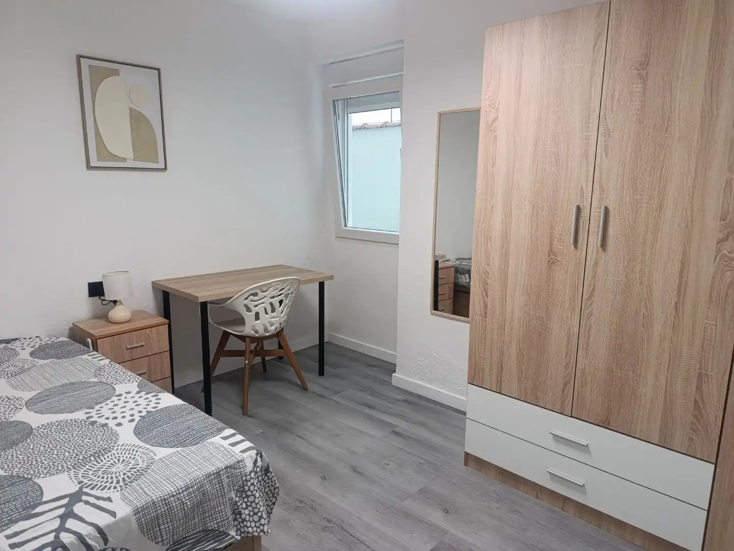 Wohnung zur Miete in Carrer del Poeta Llorente, 150, Núcleo Urbano