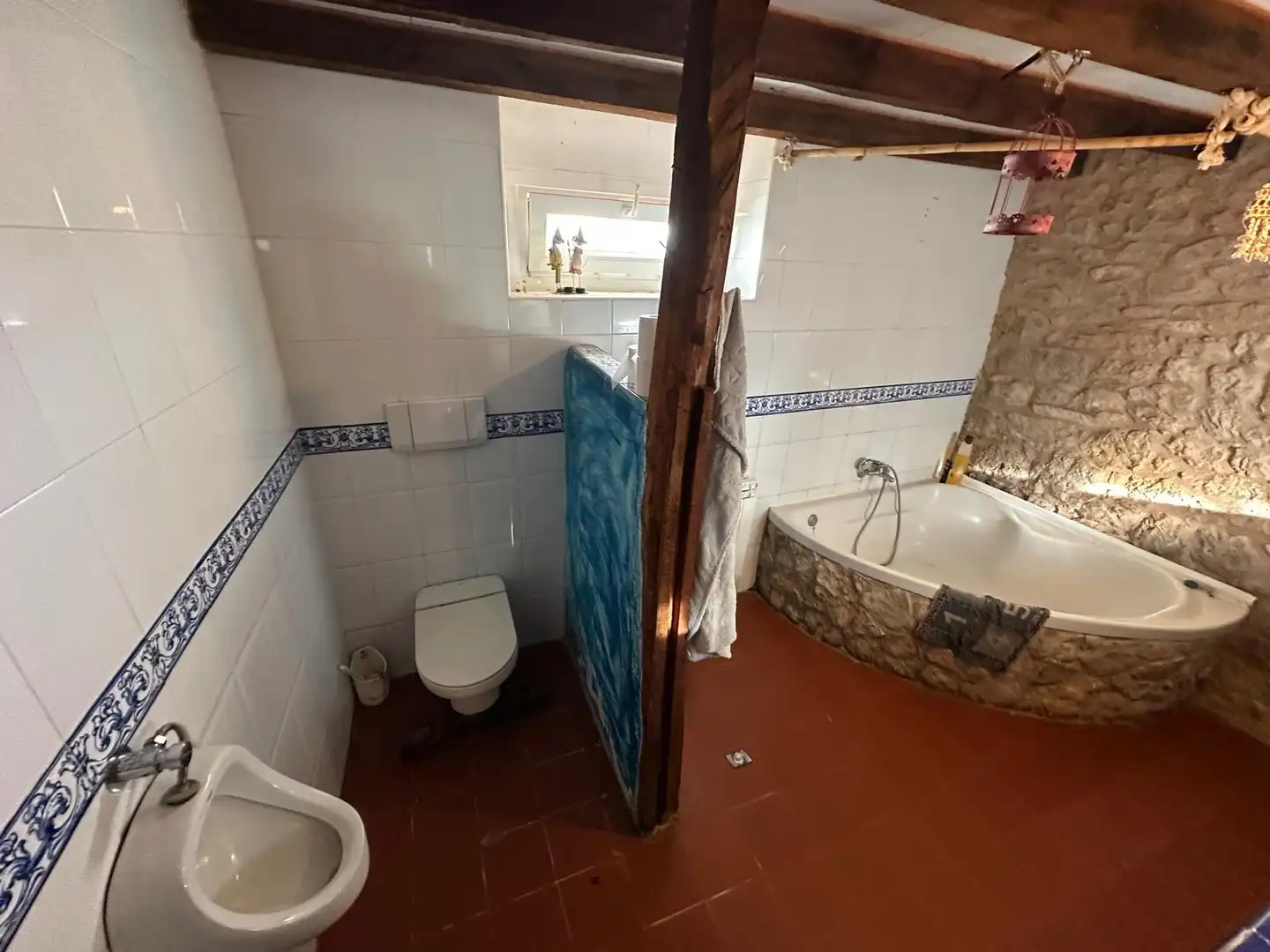 Baño de Casa o chalet en venta en Revillarruz con Calefacción, Terraza y Trastero
