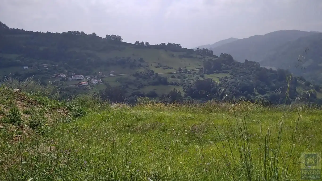 Terreny residencial en venda a Candamo