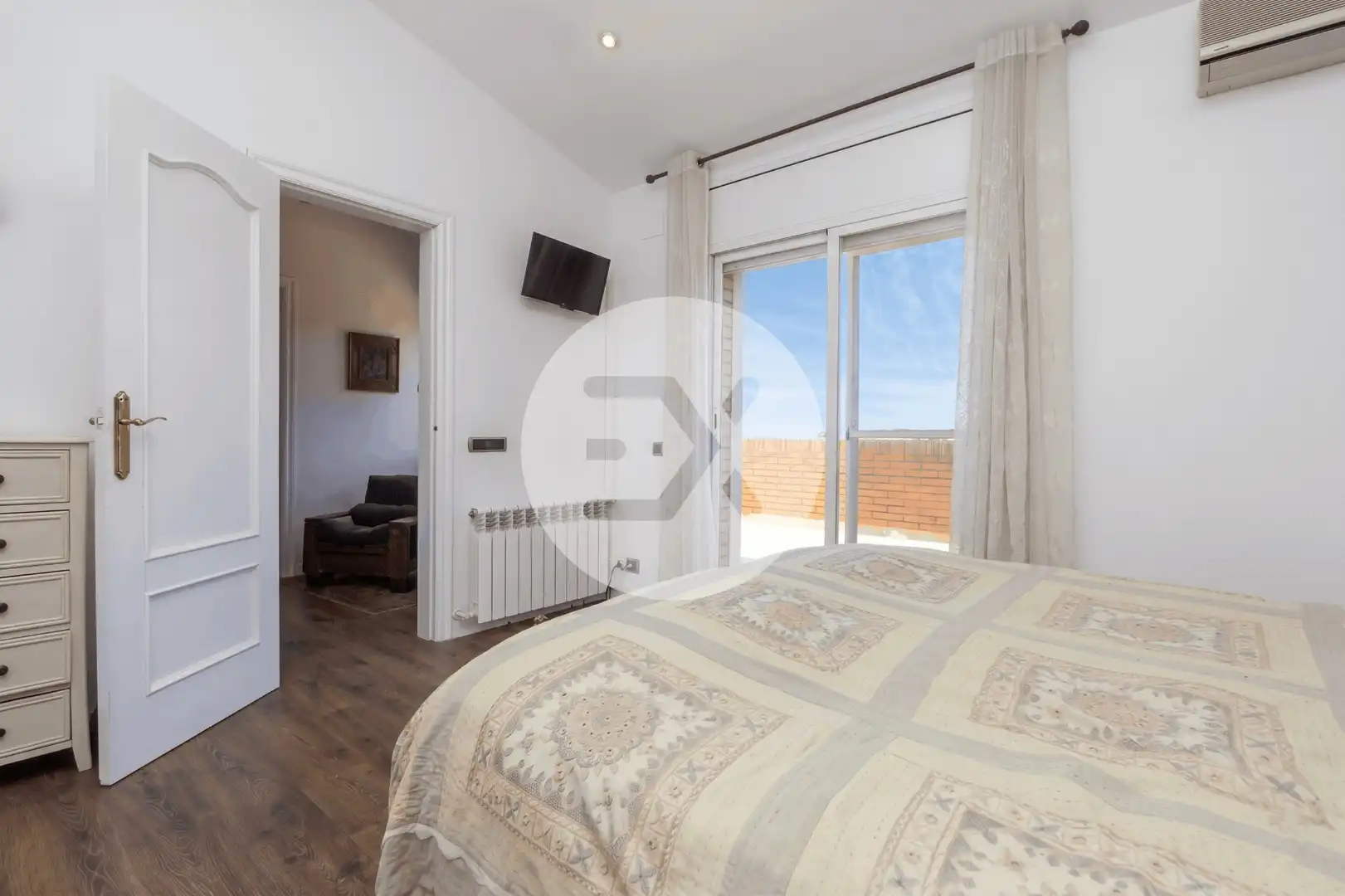 Habitación de Casa o chalet en venta en Sant Boi de Llobregat con Aire acondicionado, Calefacción y Jardín privado