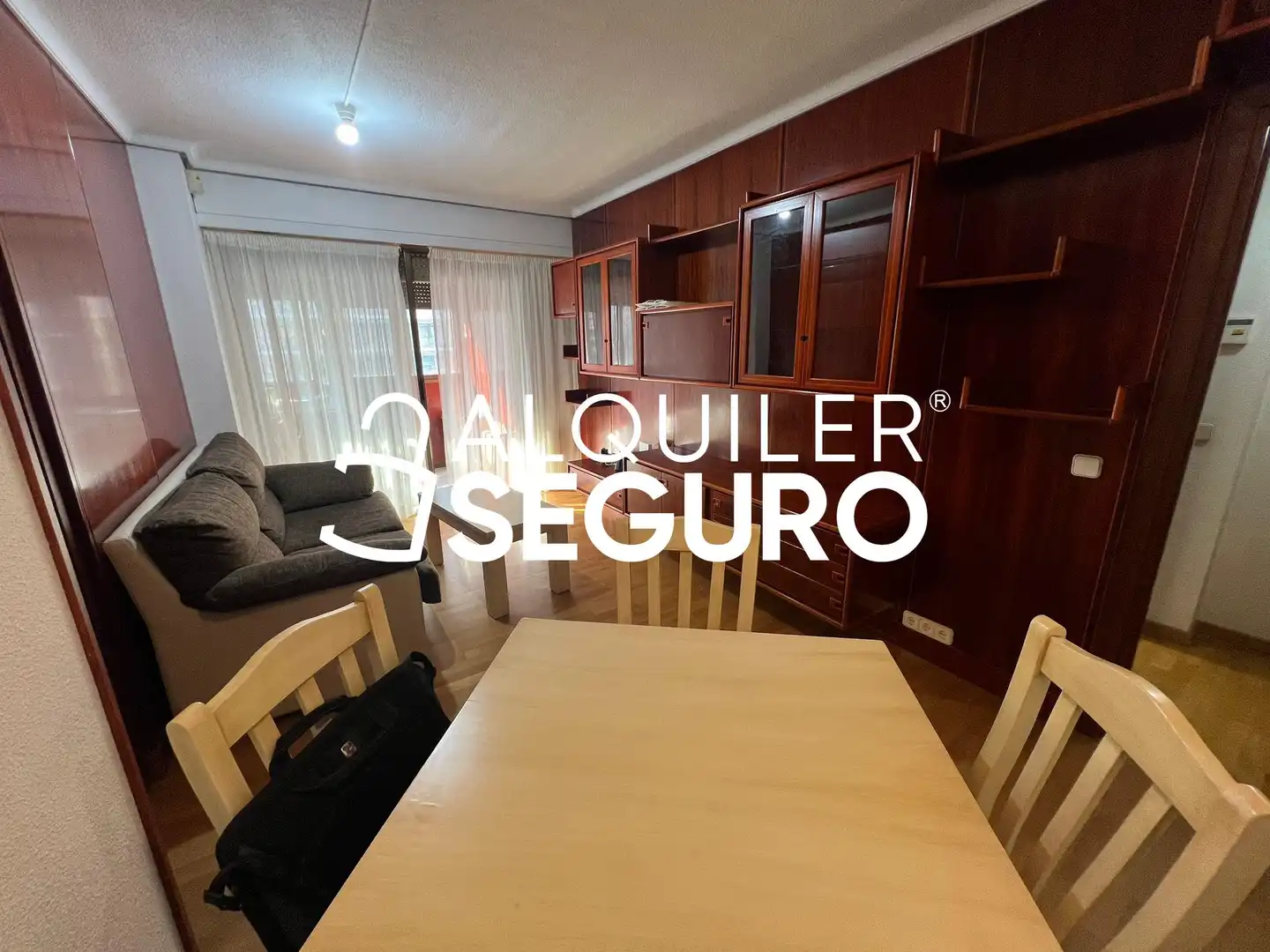 Habitación de Piso de alquiler en Madrid con Aire acondicionado, Calefacción y Piscina
