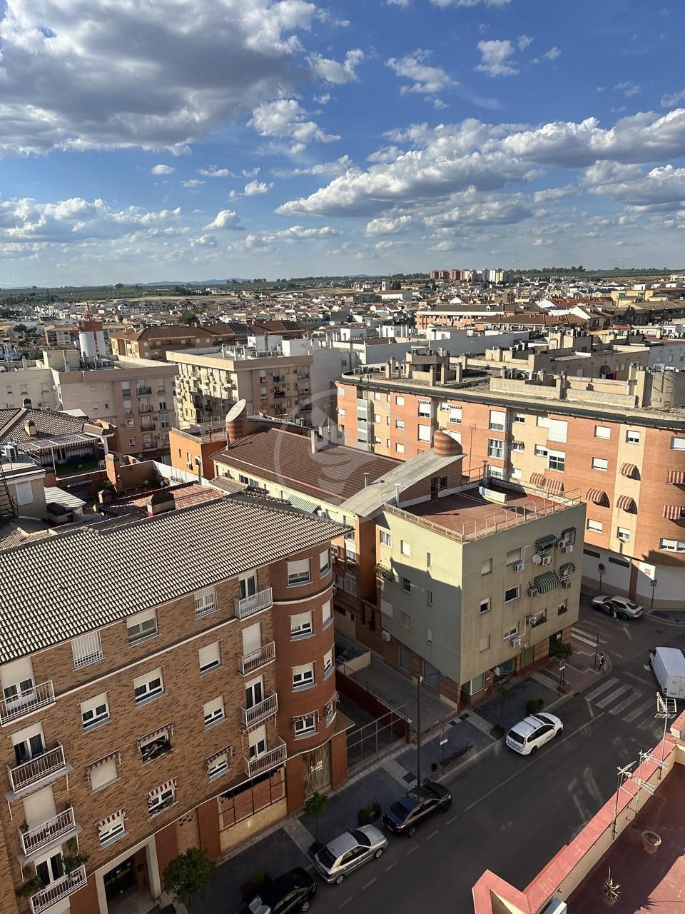 Vista exterior de Pis en venda en Linares amb Aire condicionat, Terrassa i Moblat