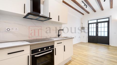 PLANTA BAJA CON ENCANTO EN PLENO POBLE SEC