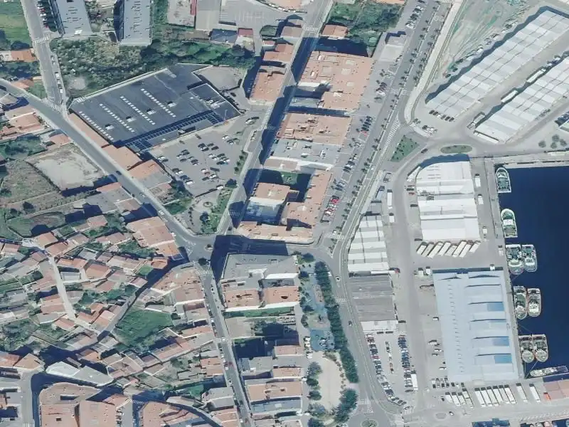 Locale commerciale in vendita a Paseo Carolinas, imagen 2