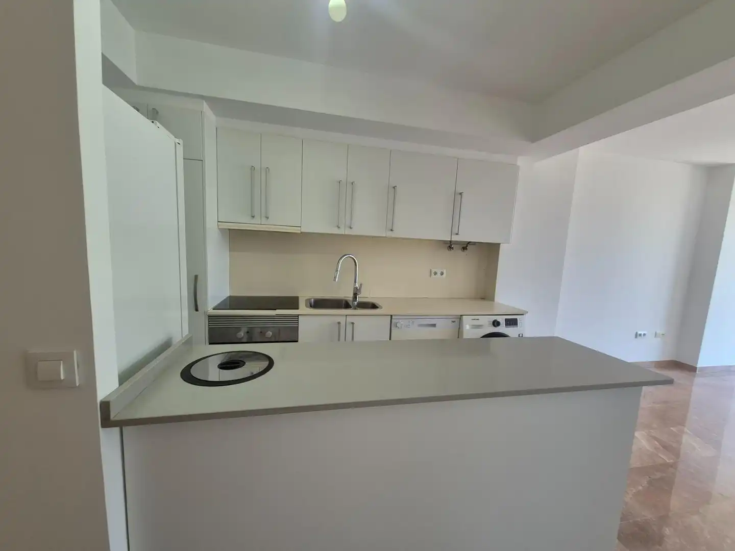 Kitchen of Flat for sale in Aldaia  with Air Conditioner, Private garden and Storage room