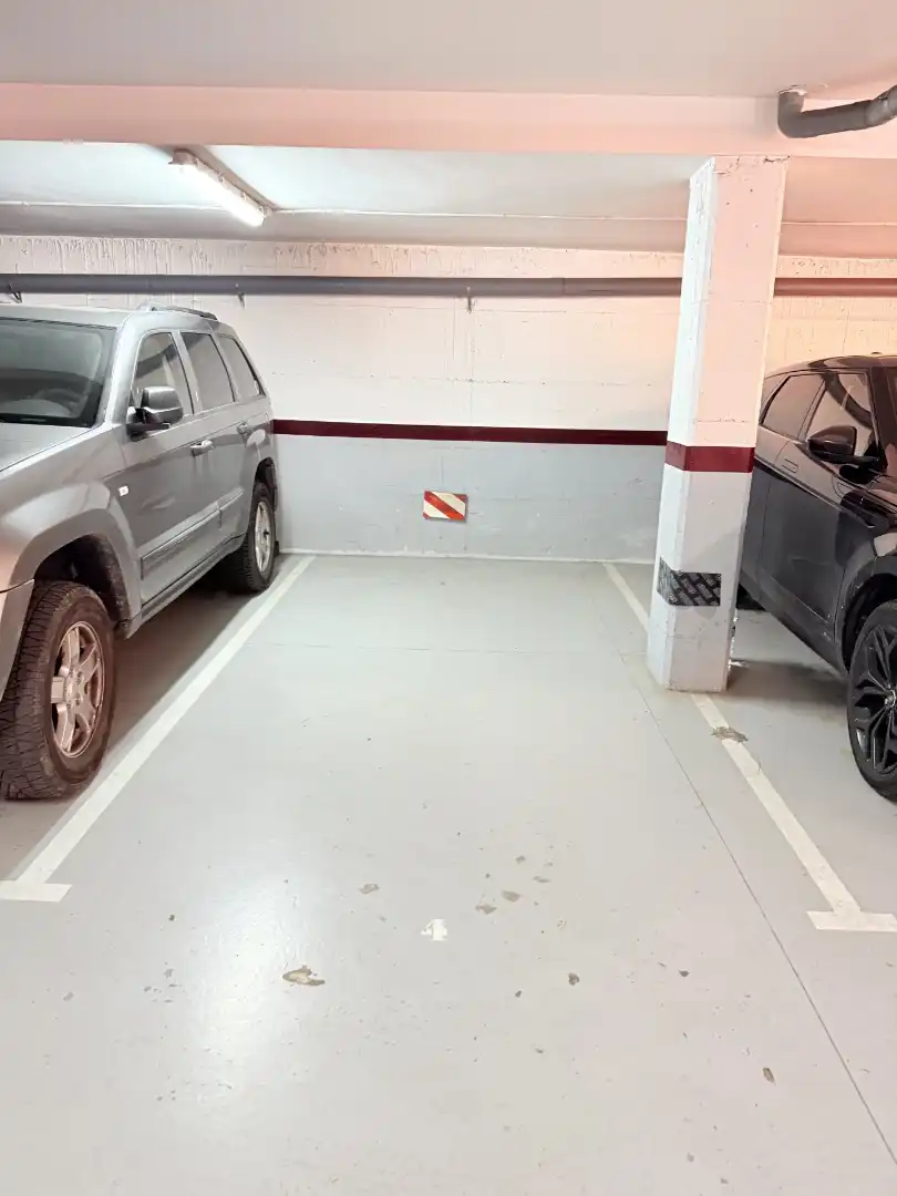 Parking of Garage for sale in Tiana  with Alarm