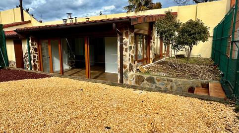 Foto 2 de Casa o chalet en venta en Lardero, La Rioja