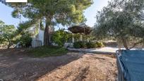 Vista exterior de Casa o xalet en venda en Cogollos de la Vega amb Aire condicionat, Terrassa i Piscina