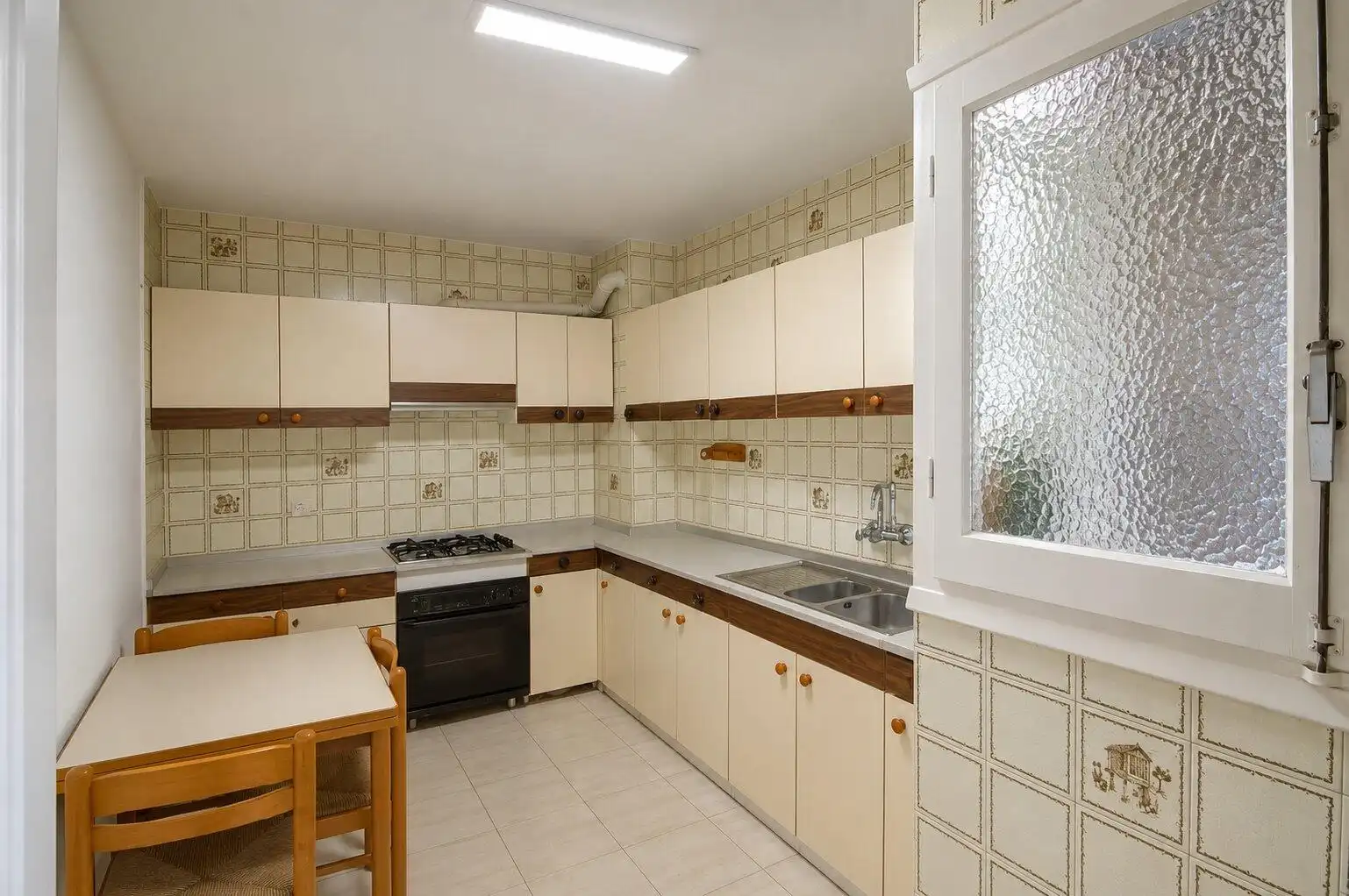 Cocina de Piso en venta en Alicante / Alacant con Aire acondicionado y Balcón