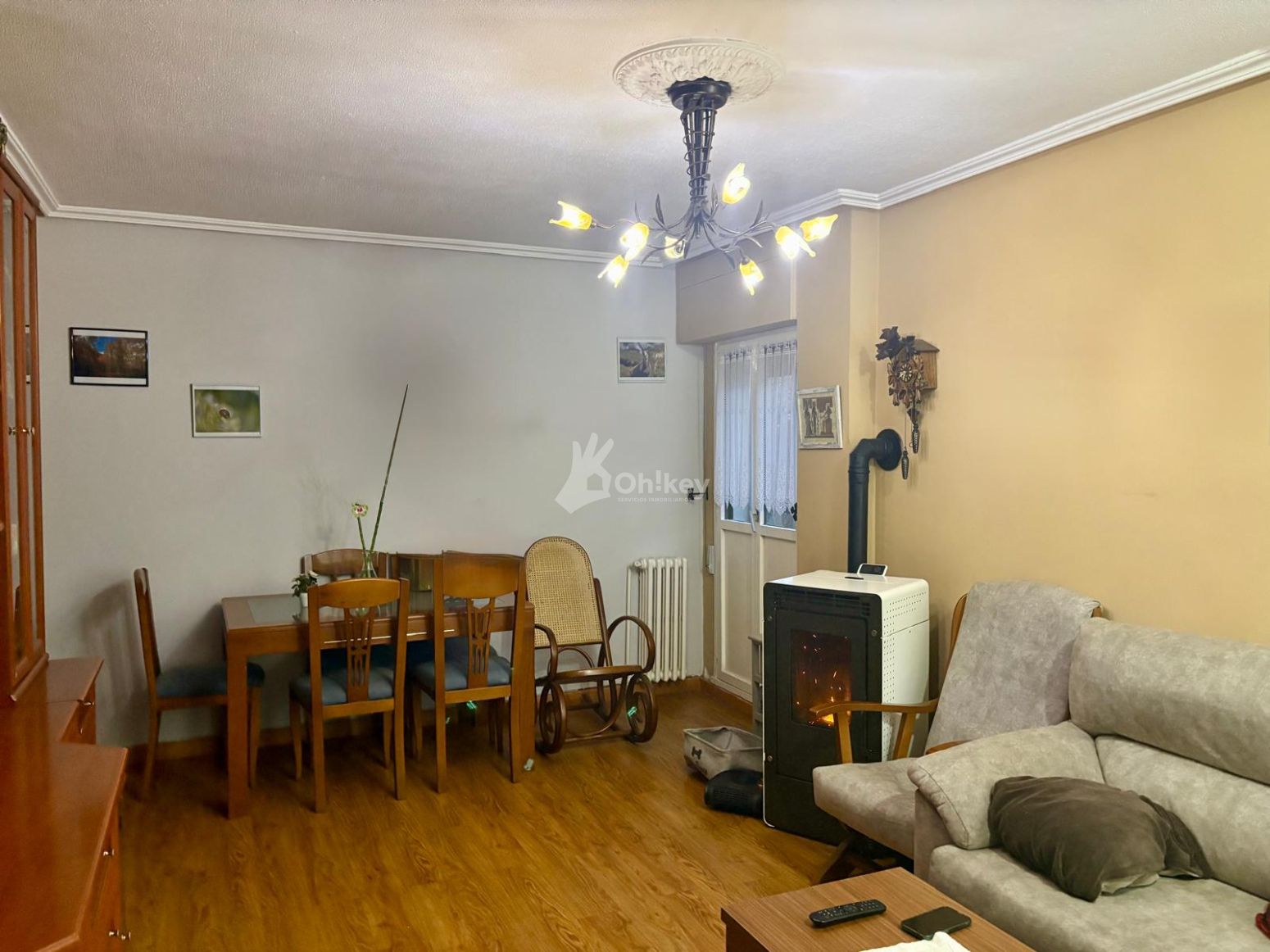 Sala de estar de Piso en venta en Villablino con Calefacción, Trastero y Amueblado