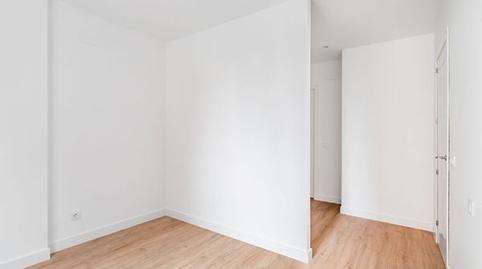 Foto 5 de Piso en venta en Calle del Camino de Los Vinateros, Marroquina, Madrid
