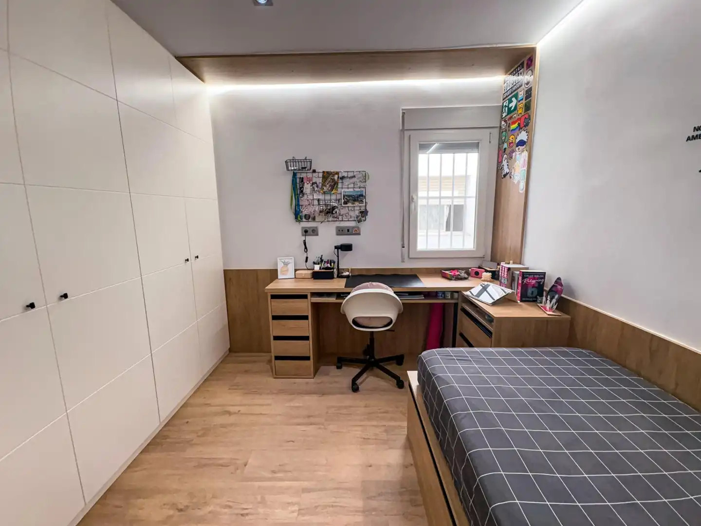 Dormitori de Apartament en venda en Pilar de la Horadada amb Aire condicionat, Terrassa i Traster