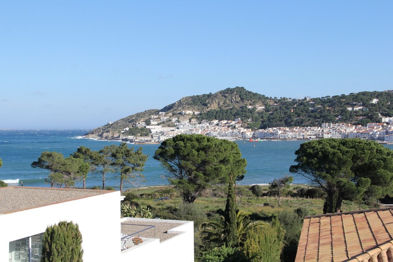 Vista exterior de Casa o xalet en venda en El Port de la Selva amb Aire condicionat, Calefacció i Jardí privat