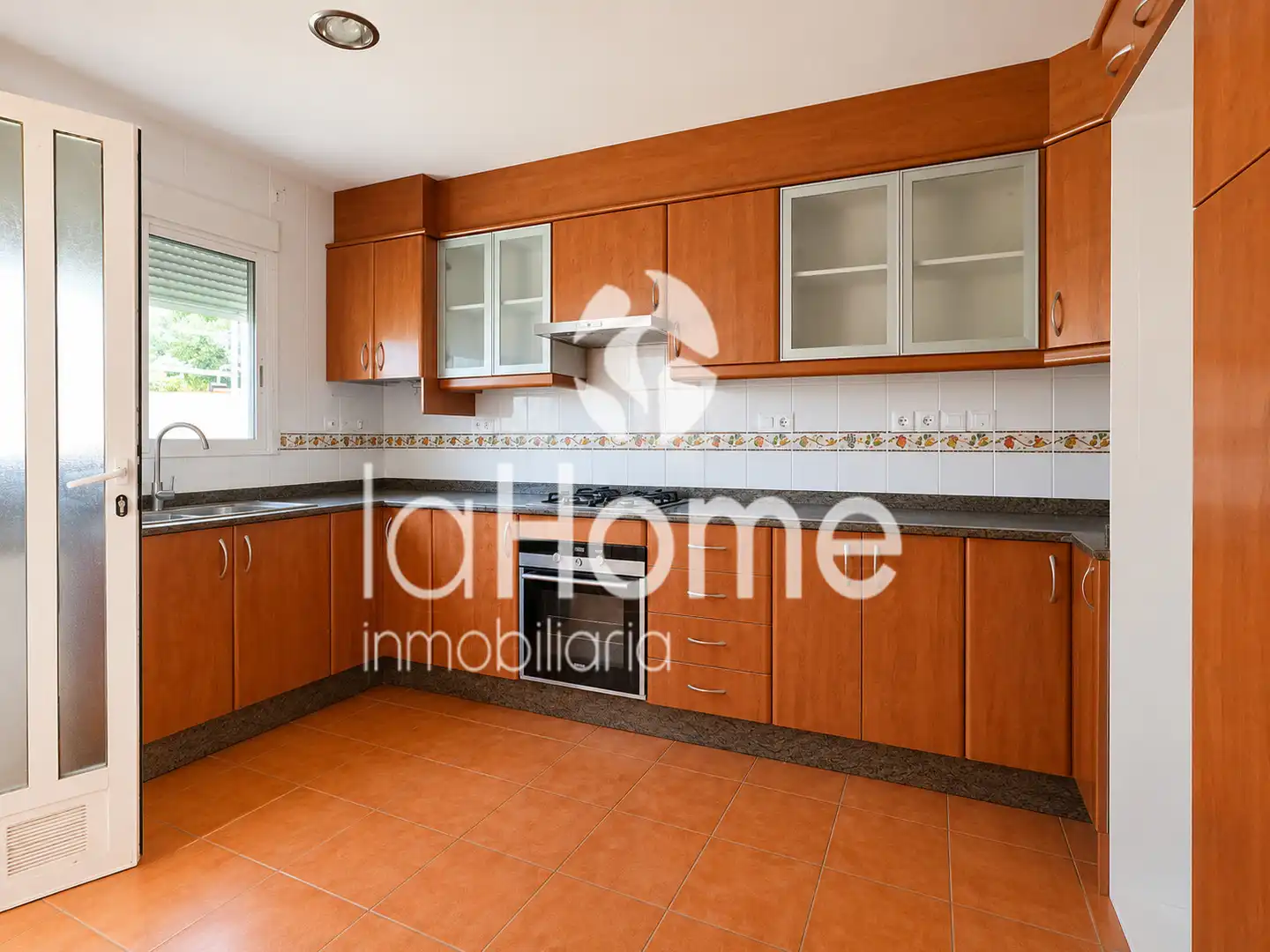 Kitchen of Detached homes for rent in La Pobla de Vallbona  with Air Conditioner, Heating and Private garden