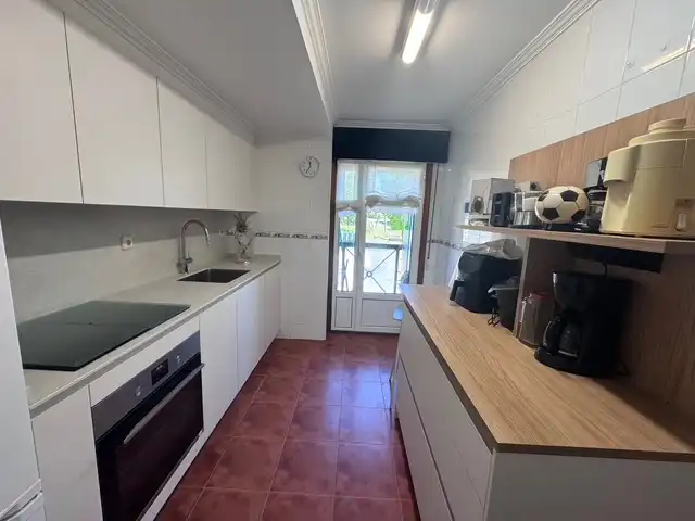 Kitchen of Flat for sale in Elgeta  with Storage room, Furnished and Oven