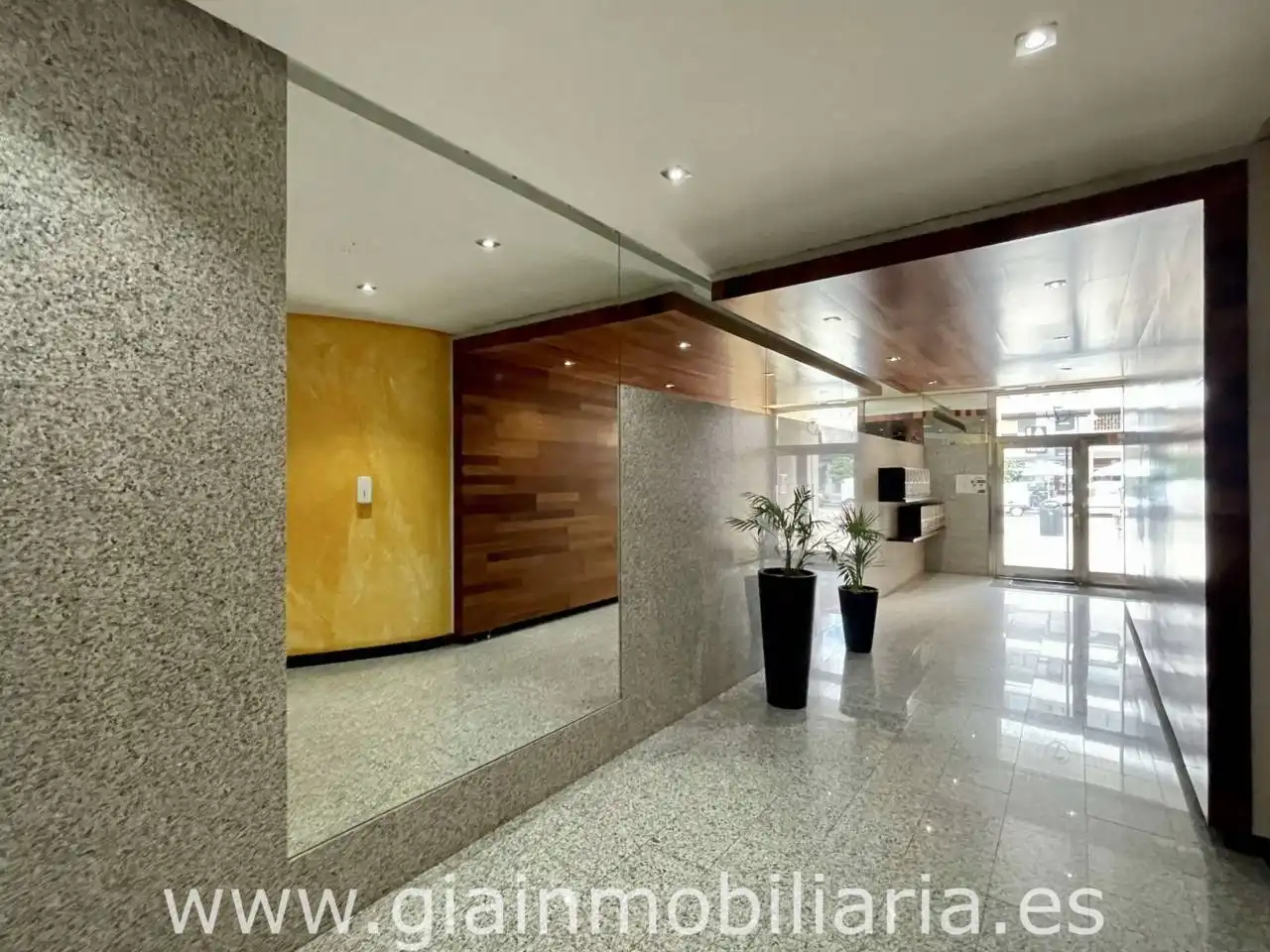 Office for sale in O Porriño    with Air Conditioner and Heating