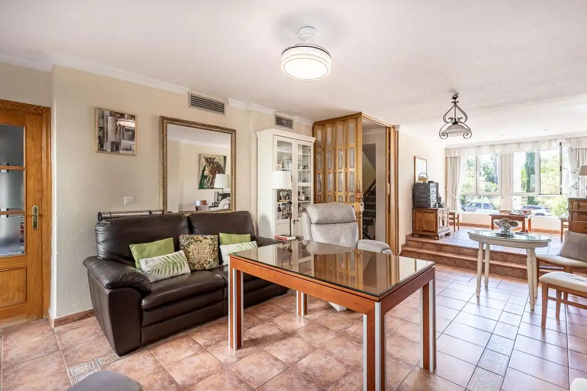Casa a schiera in vendita a Genil, imagen 4