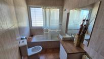 Bathroom of Flat for sale in Girona Capital  with Heating