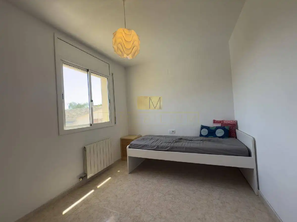 Dormitori de Casa o xalet en venda en Sant Pere de Ribes amb Aire condicionat, Calefacció i Jardí privat
