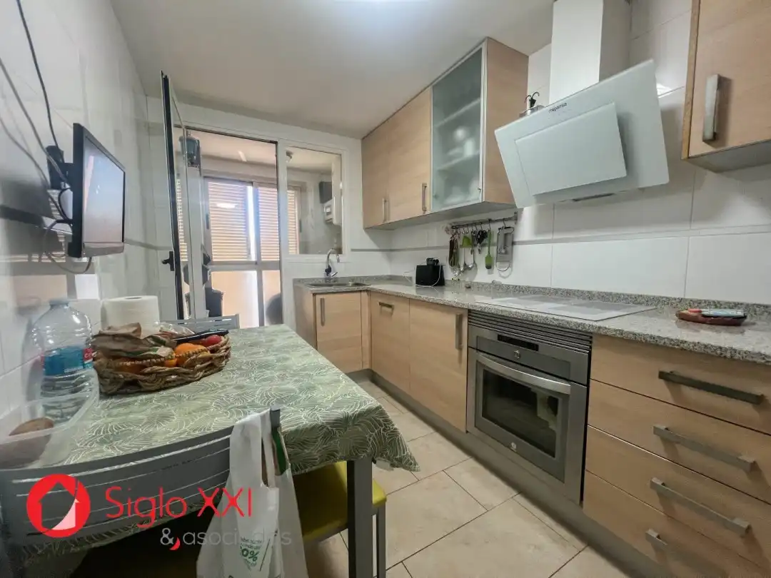 Appartamento con balcone in vendita a Centro, imagen 8