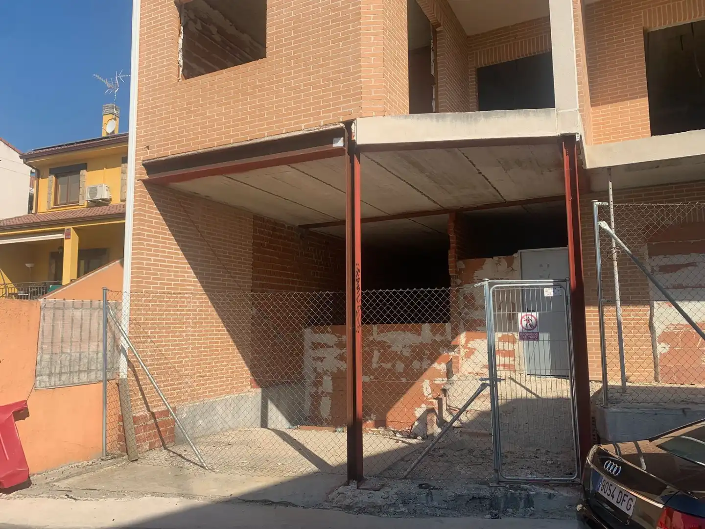 Buildings for sale in LAS PERALERAS, 8, El Tiemblo