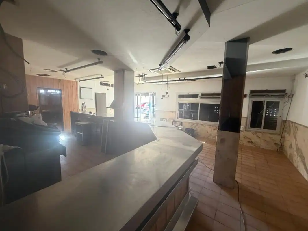 Local comercial en venda a Carrer Simó Duato, imagen 3