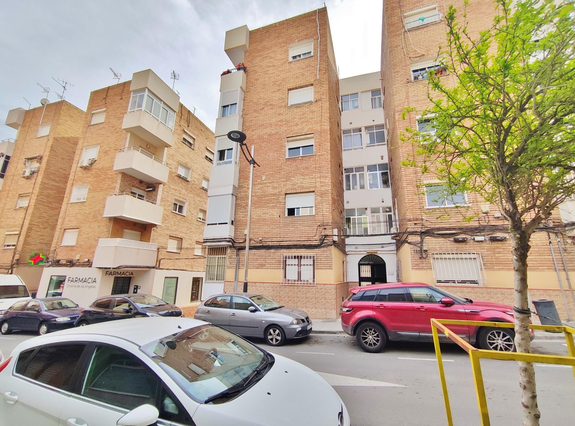 Vista exterior de Pis en venda en  Almería Capital amb Aire condicionat