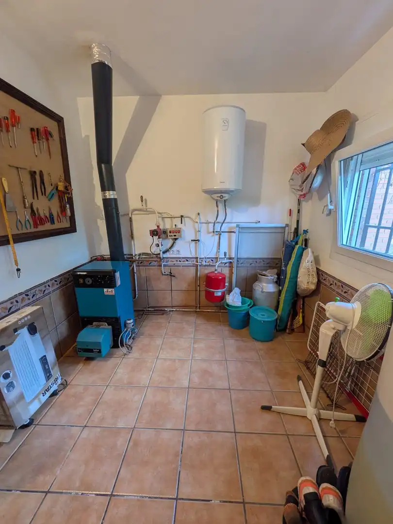 Finca rústica en venta en Miguelturra con Aire acondicionado, Calefacción y Jardín privado