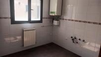 Bathroom of Flat for sale in Pozuelo de Calatrava  with Terrace and Community pool