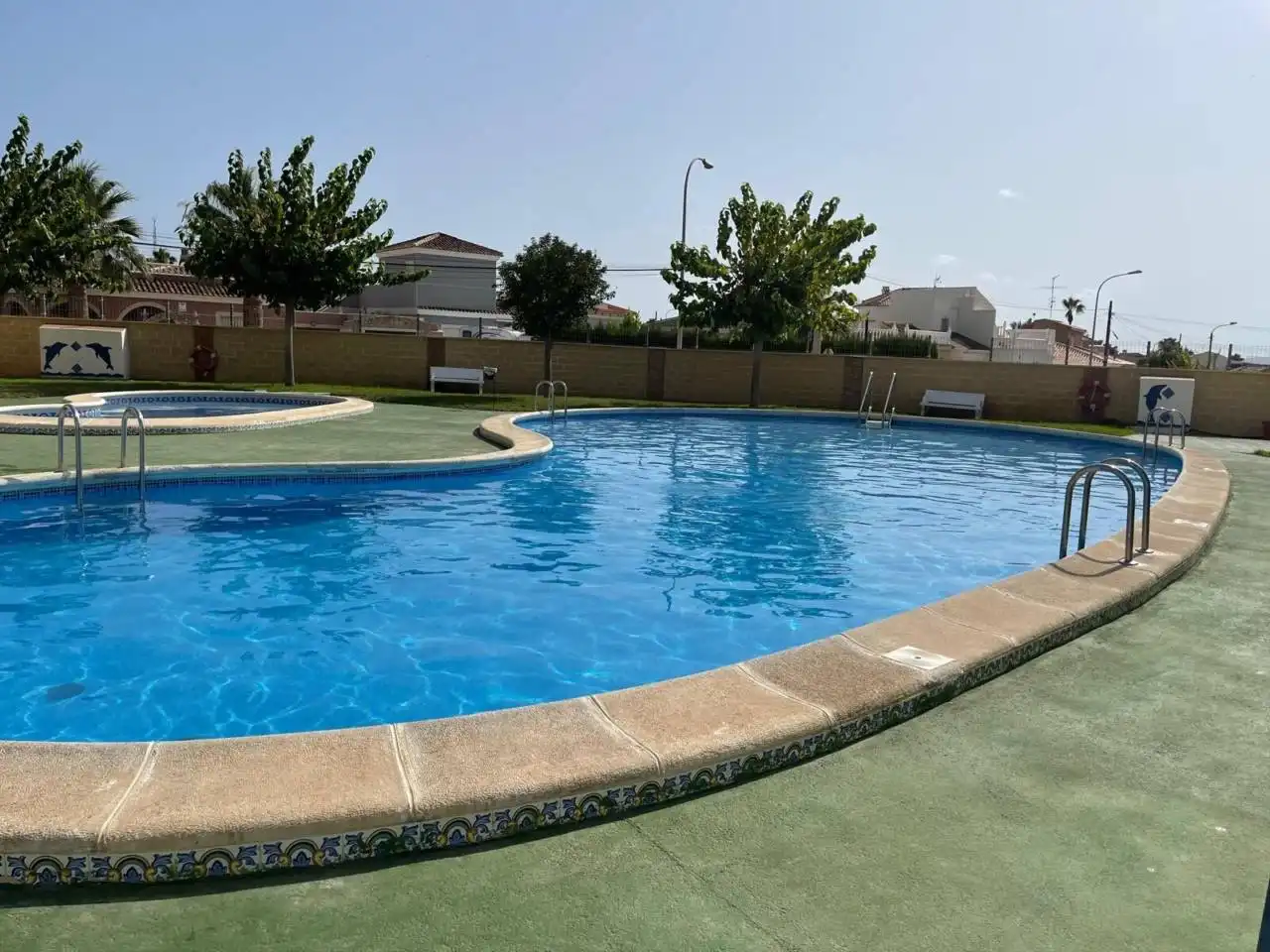 Adosado con piscina en venta en Zona Carrefour - Urbanizaciones