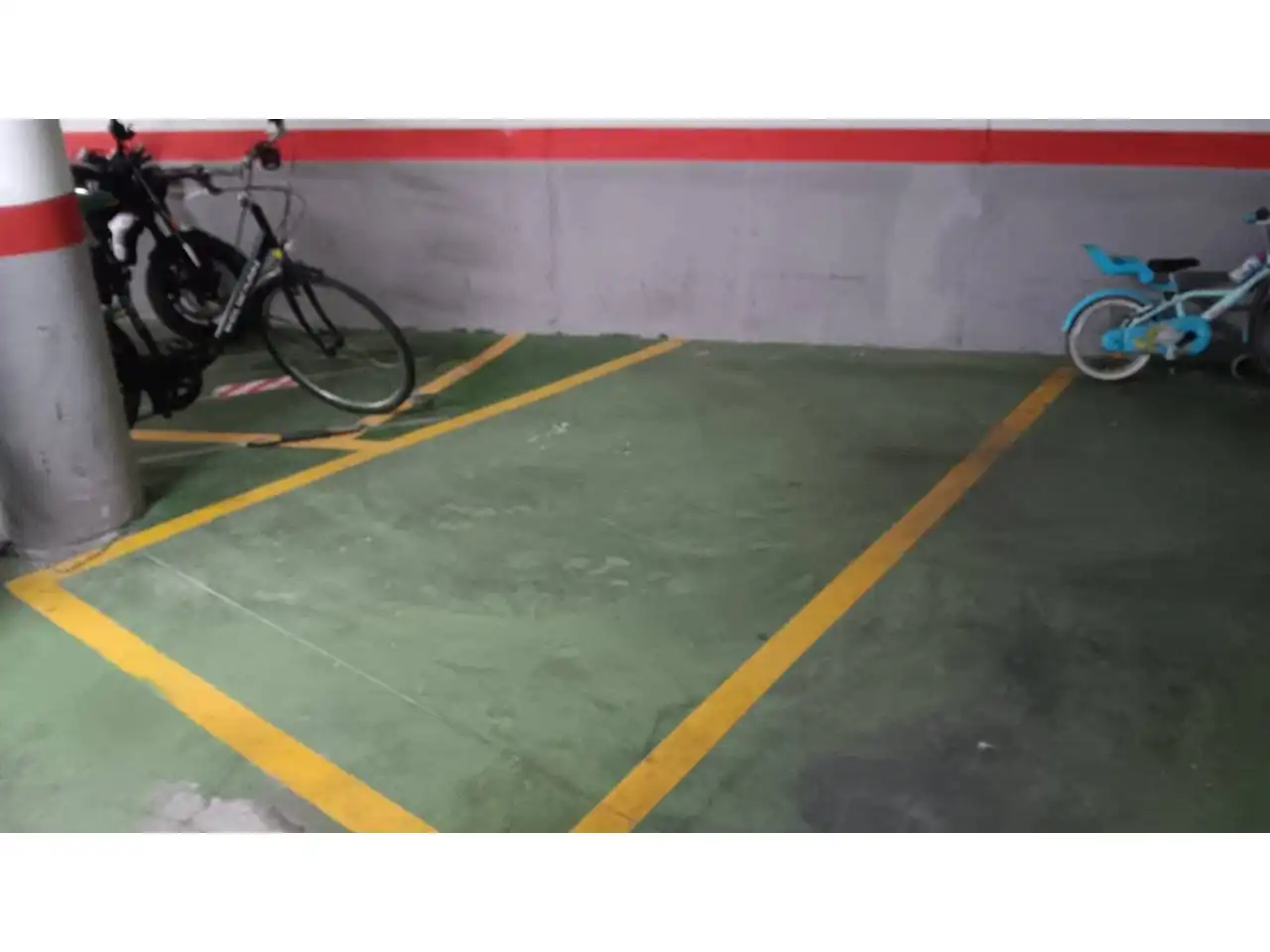 Parkplatz zum Verkauf in Avenida de Burjassot 99, imagen 2