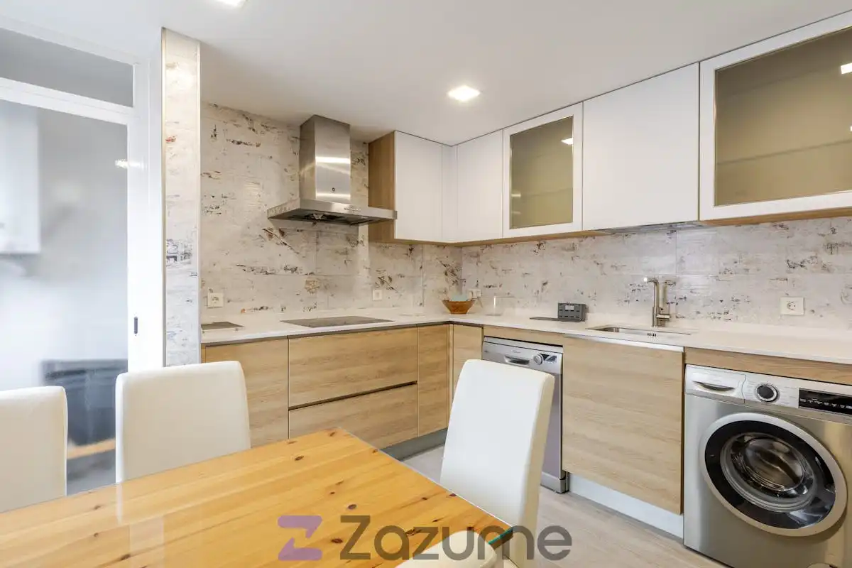 Küche von Wohnung zur Miete in Madrid mit Klimaanlage, Heizung und Terrasse
