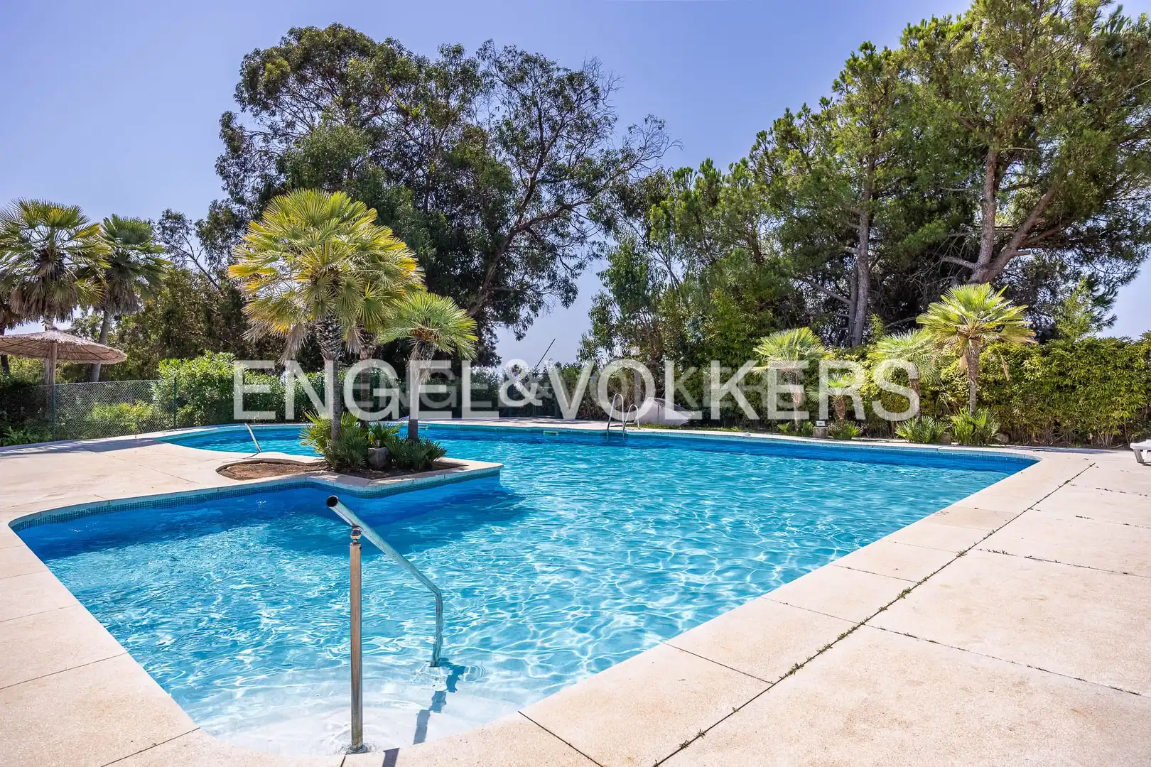 Piscina de Casa o chalet en venta en Islantilla con Calefacción, Jardín privado y Terraza