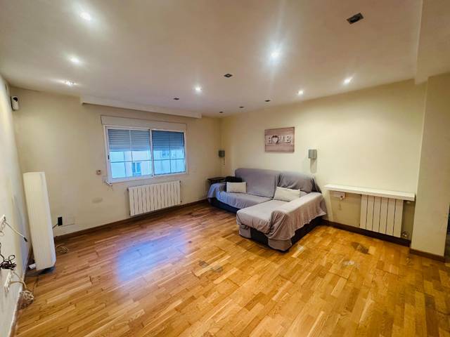 Piso en Venta en La Malva-rosa