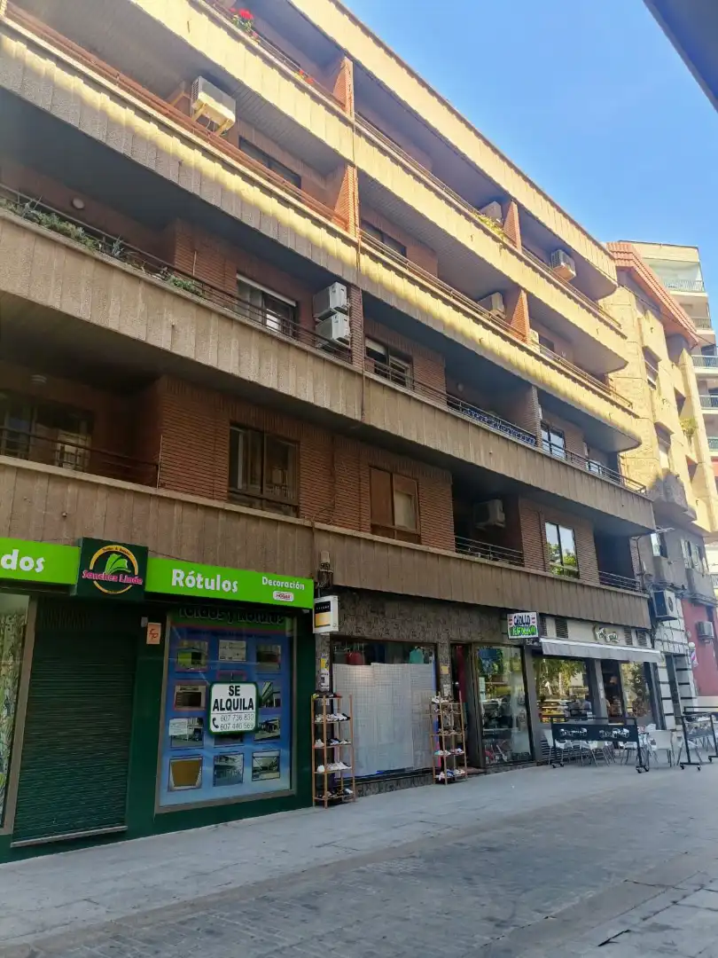 Vista exterior de Pis en venda en Puertollano amb Moblat