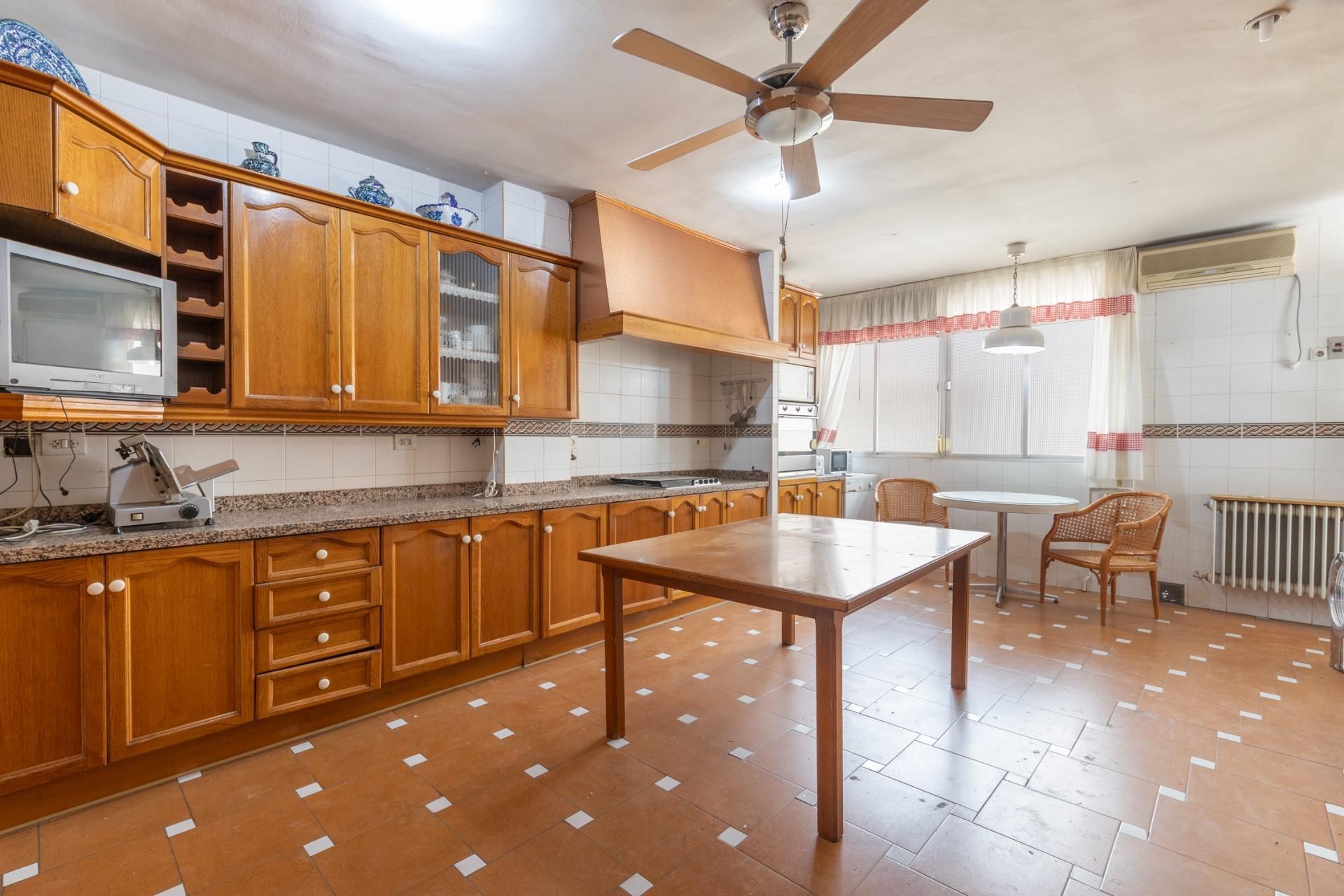 Kitchen of Attic for sale in  Granada Capital  with Terrace and Balcony